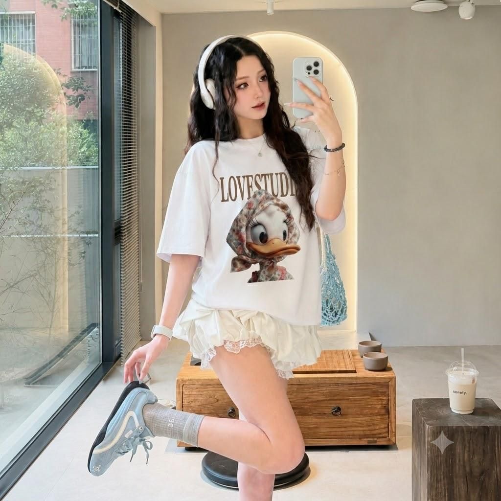 Áo thun nữ Vịt Lovestudio trắng quàng khăn duck lady  nam nữ form rộng cho mùa hè phông cổ tròn tay 