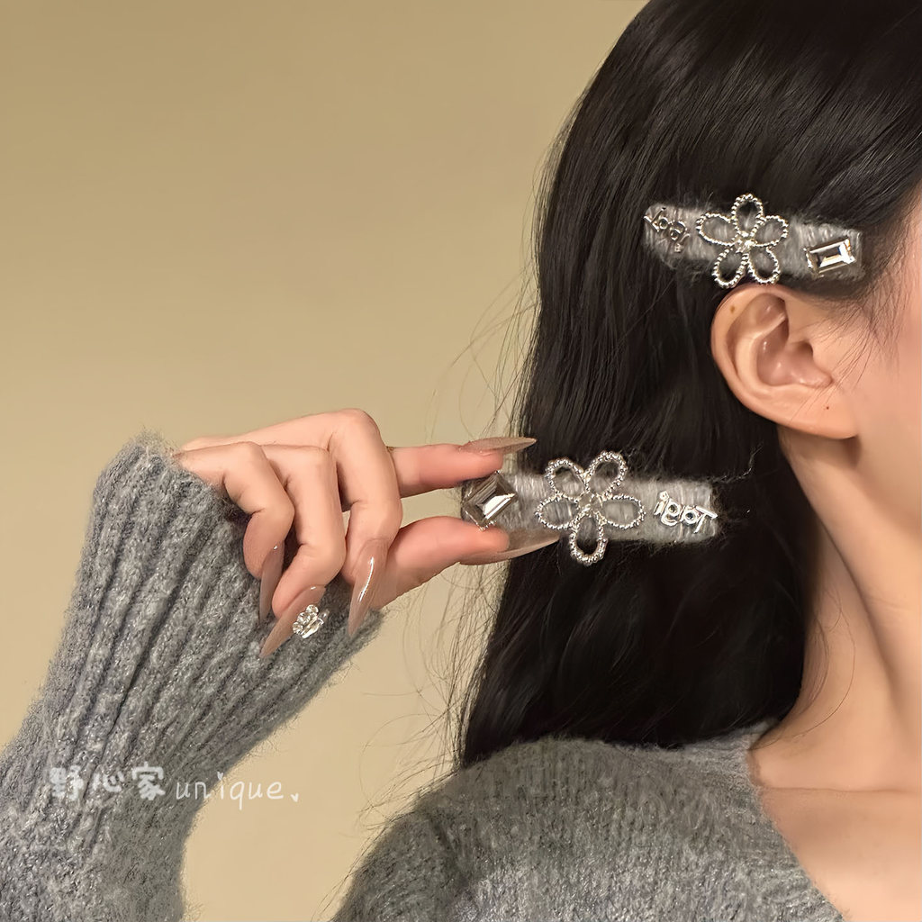 Ambition Home Original [Bán đảo Itaewon] Kẹp tóc hoa màu xám bạc đơn giản Hàn Quốc Side Bangs Clip K