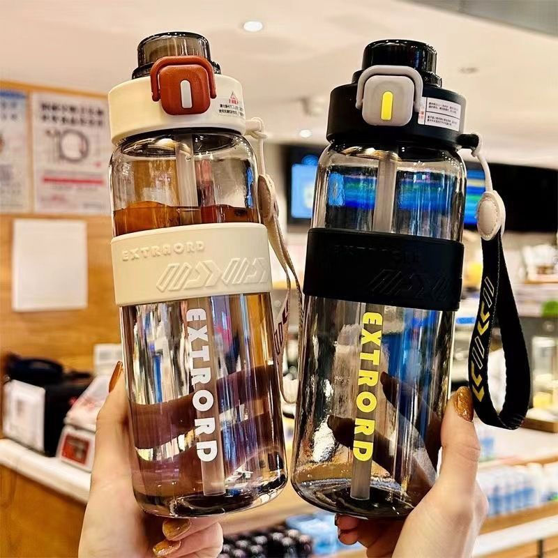 New straw water bottle, new sports water cup for boys, portable water bottle for students, large hig