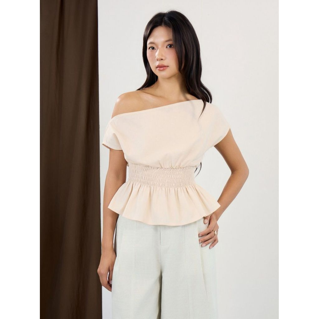 Áo linen trễ vai bo chun THE C.I.U, áo kiểu ngắn cánh dơi chiết eo peplum - Olivia Top - MN13
