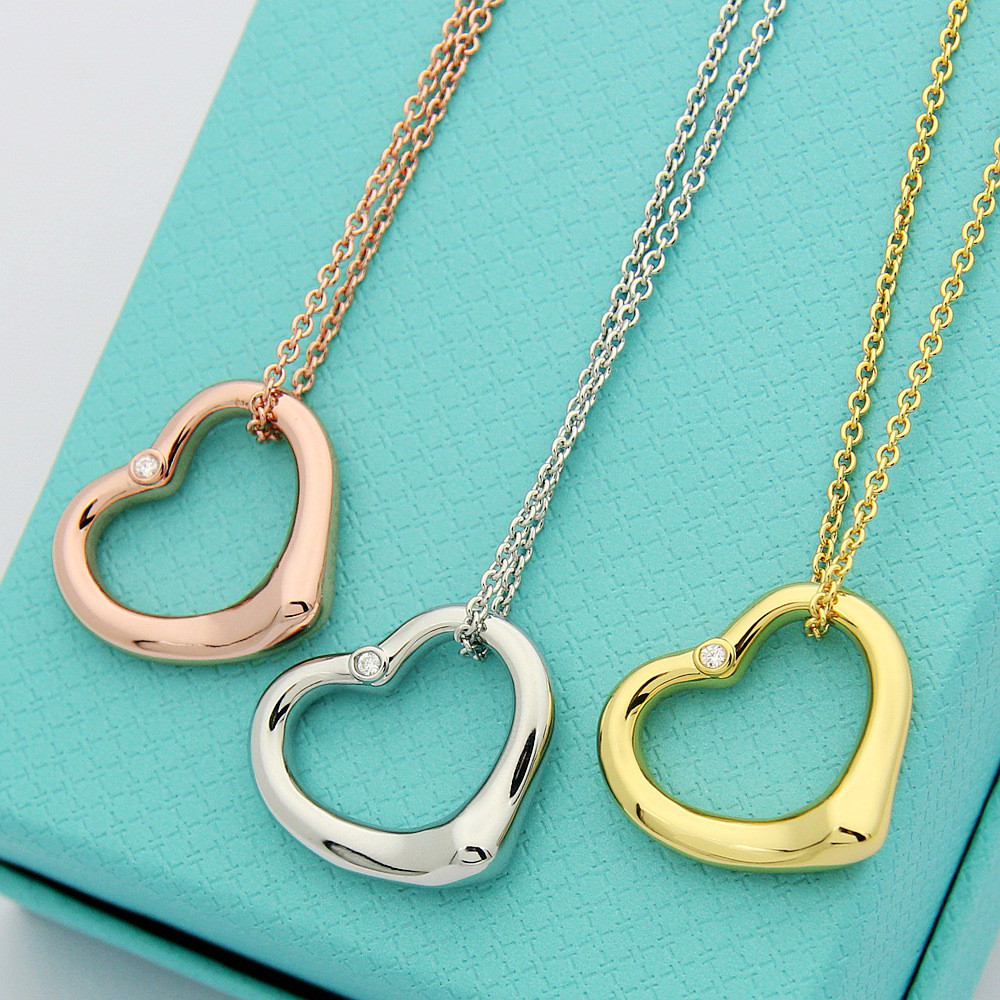 IKFT Heart-shaped hollow diamond necklace with heart letter t Single Diamond Heart Pendant Necklace 