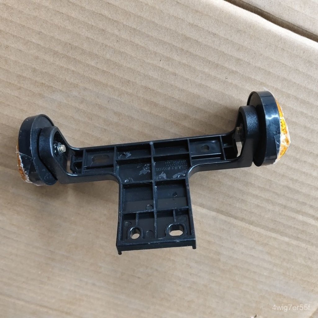 Giá đỡ biển số xe điện Yadea DQ6/DQ7/06 chuyên dụng bền chắc lắp đặt chính xác dễ dàng