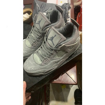 Two X Air Jordan 4 Xám ngầu 930155-003
