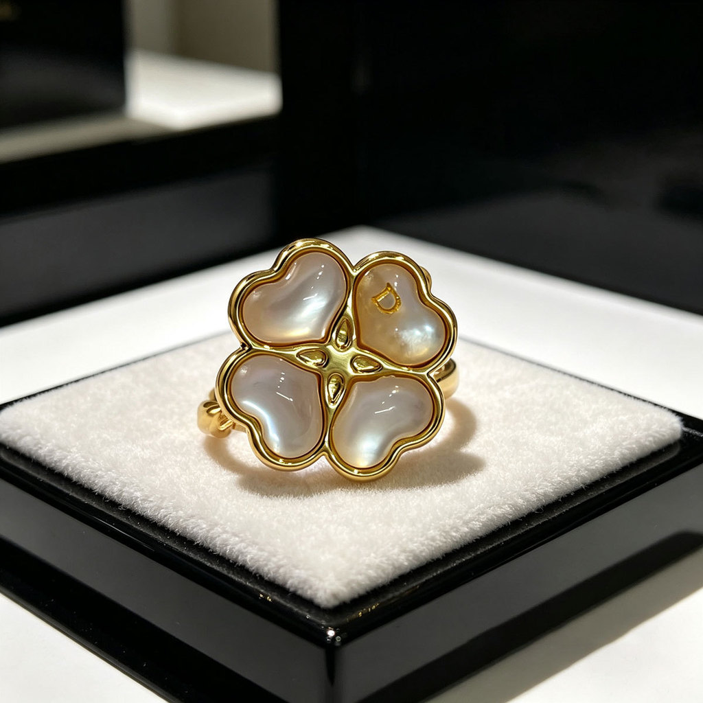 NFX5 26New four-leaf clover ring for women, high-end mother-of-pearl ring