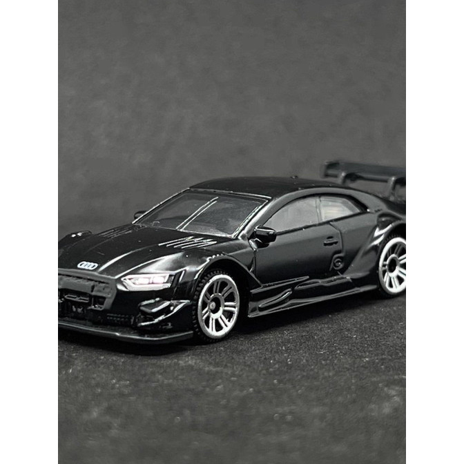 1 / 64 Audi RS5 Đen Samurai Thể Thao Xe Hợp Kim Mô Hình Xe Mô Phỏng Đồ Trang Trí Cổ Điển Bộ Sưu Tập 