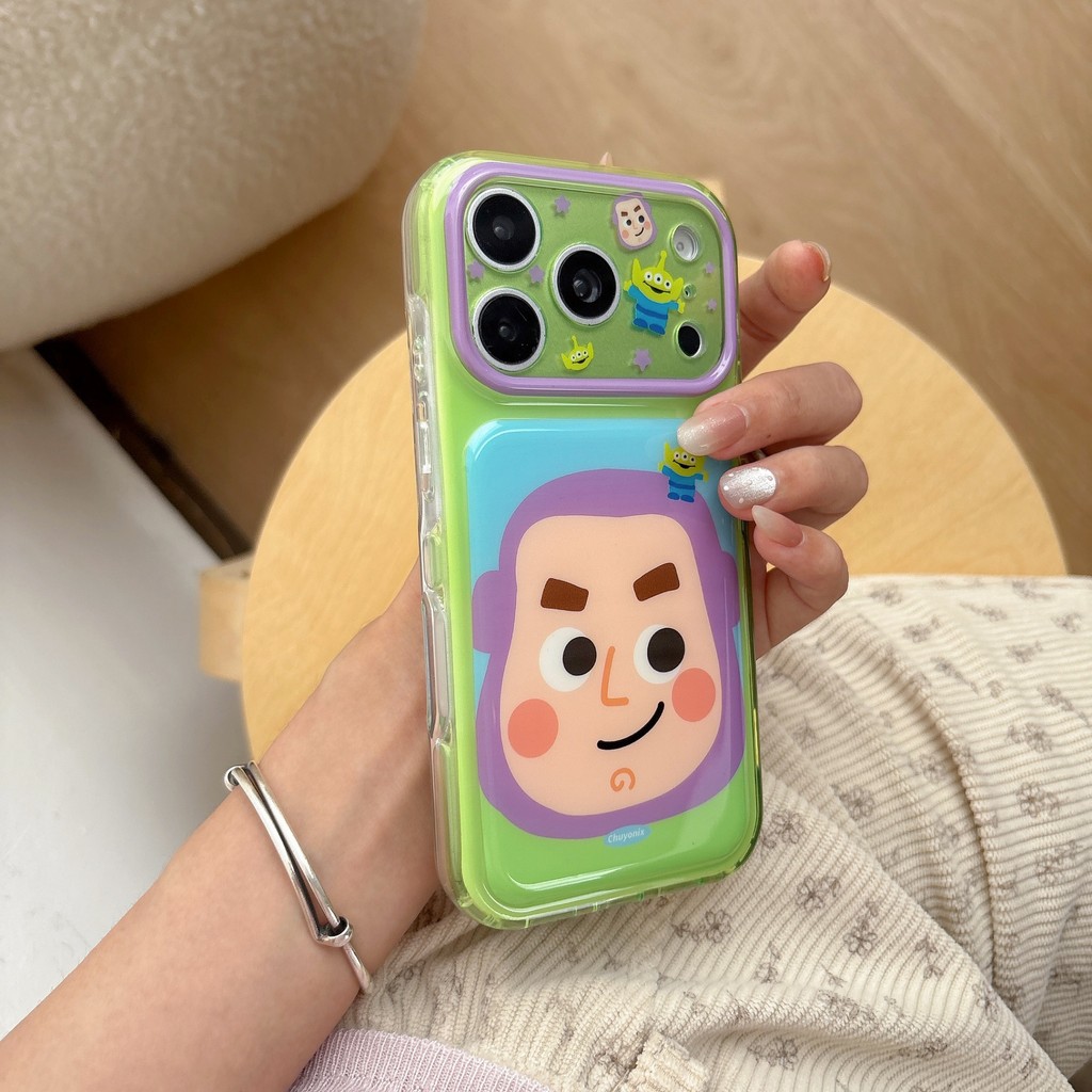 Ốp lưng iPhone 15/16/17 Plus / Pro / Pro Max trong suốt in hình Buzz Lightyear Toy Story, phong cách