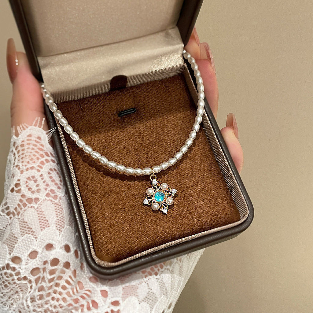 UEOQ Oval pearl string purple eight-pointed star necklace exquisite jewelry for women