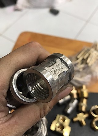 Đầu nối răng thau/inox