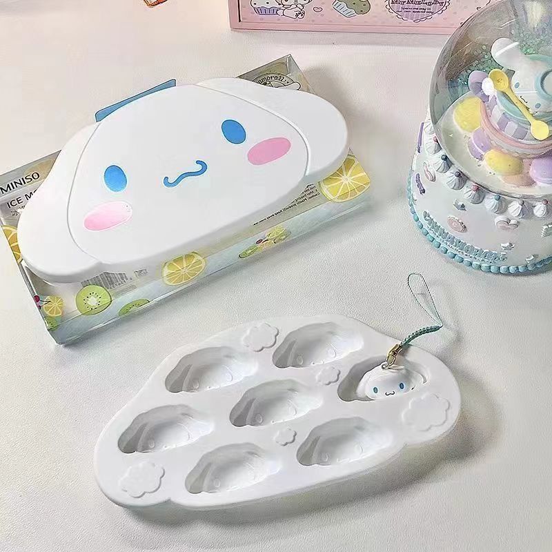 Sanrio Ice Tray Frozen Ice Cube Mold Ice Cube Ice Box Dụng cụ tiện dụng Hộ gia đình Quế Chó Pudding 