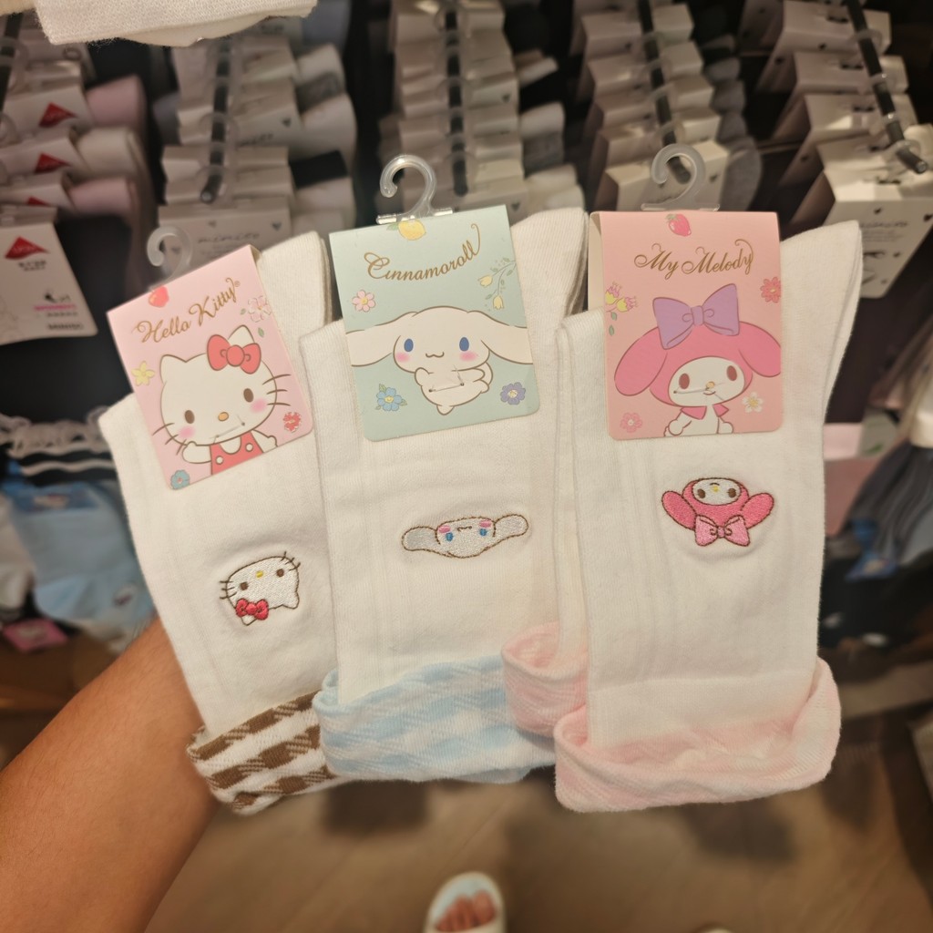 MINISO Sanrio Họ Mùa Xuân Hoa Ngôn Ngữ Kẻ Sọc Vớ Nữ Giai Điệu Hello Kitty Quế Chó MINISO Sản Phẩm Ca
