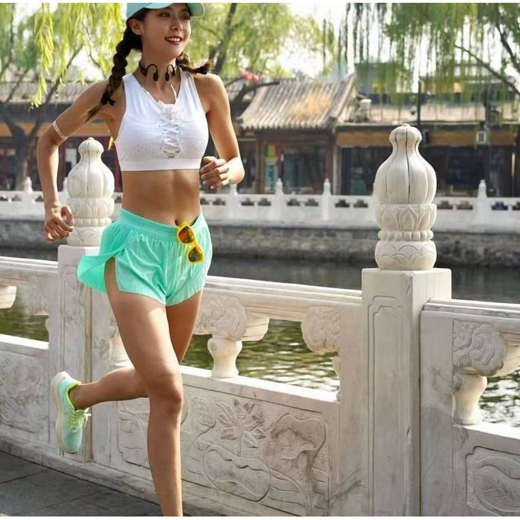 Popular Track and Field Shorts Split Shorts Running Fitness Pleated Shorts Men and Women Running Sho