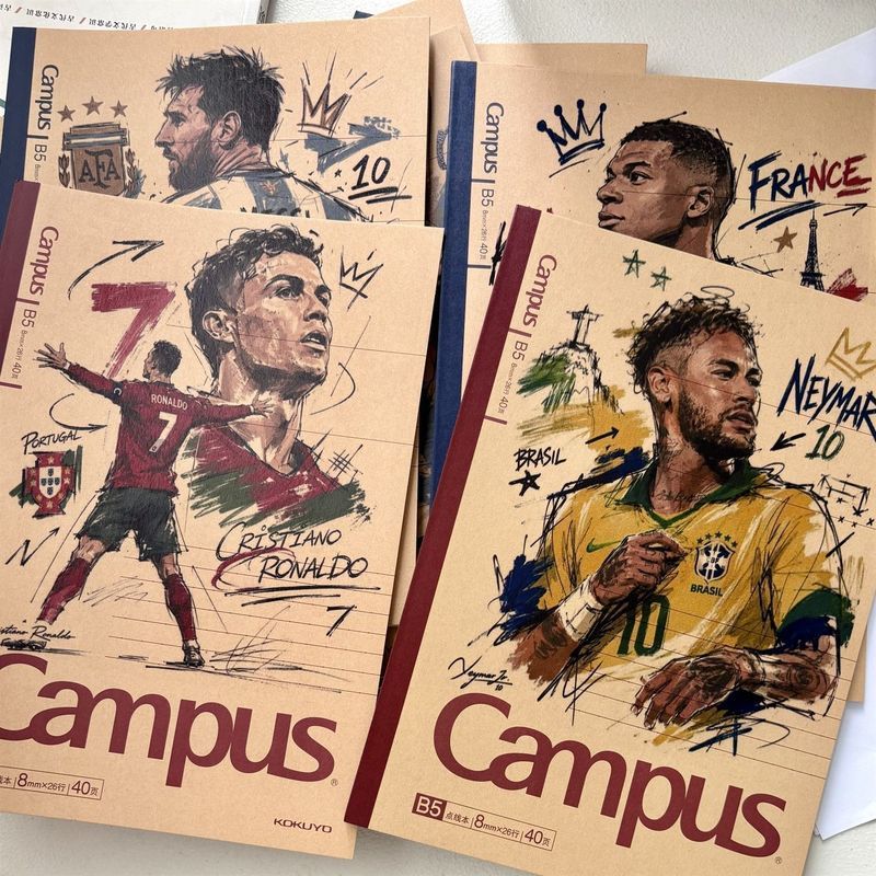 [KOKUYO] KOKUYO Giấy Kraft khuôn viên Bóng đá Siêu sao World Cup C Luo Notes DIY Notepad Messi 7.15 