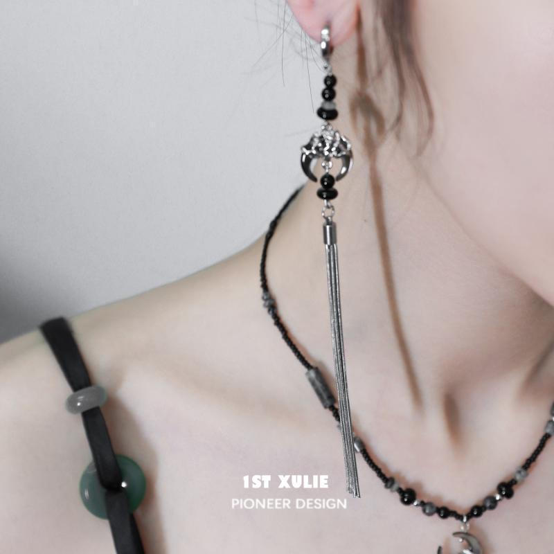 Nail10y Chinese-style original earrings, niche new product for women, cool tassel earrings, innovati