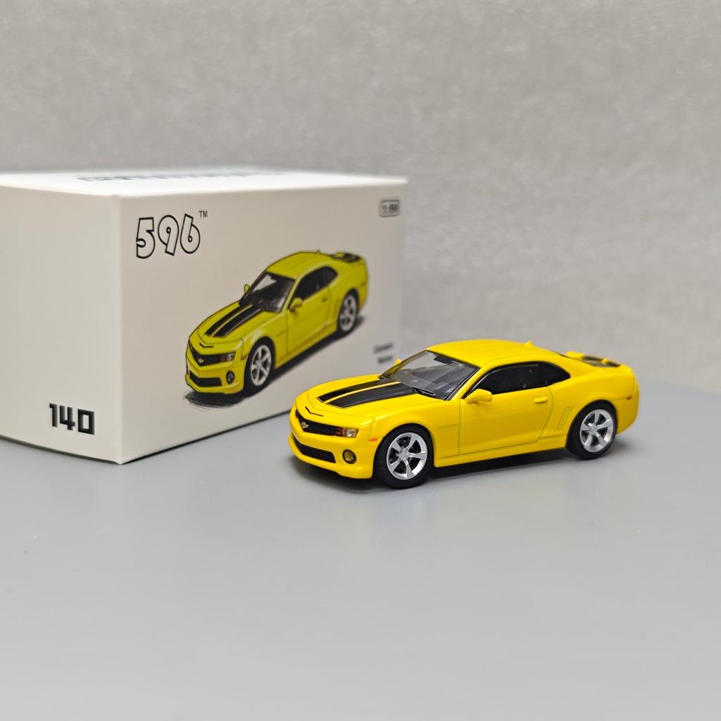 596 1: 64 Chevrolet Camaro Camaro Bumblebee (Vòng hoa đen vàng) 140