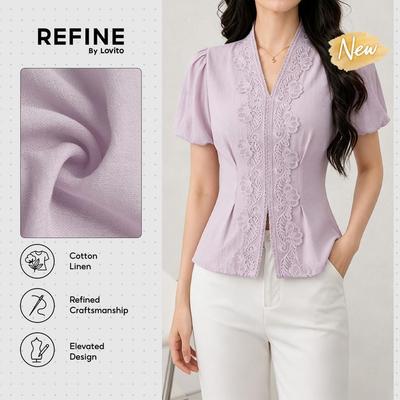 (New Arrival) (Refine by Lovito) Áo Blouse Nữ Cổ V Tay Ngắn Hai Lớp Ren Cotton Lanh Màu Tím Nhạt Công Sở BLR43P1D042