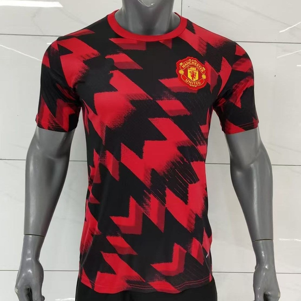 Phiên bản quạt Jersey 25-26 Manchester United Red Black Training Jersey-- < In Style > Áo bóng đá