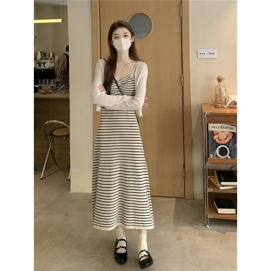 Đầm camisole dệt kim sọc màu cho phụ nữ, ngọt ngào và dễ thương cho mùa xuân hè, đầm camisole