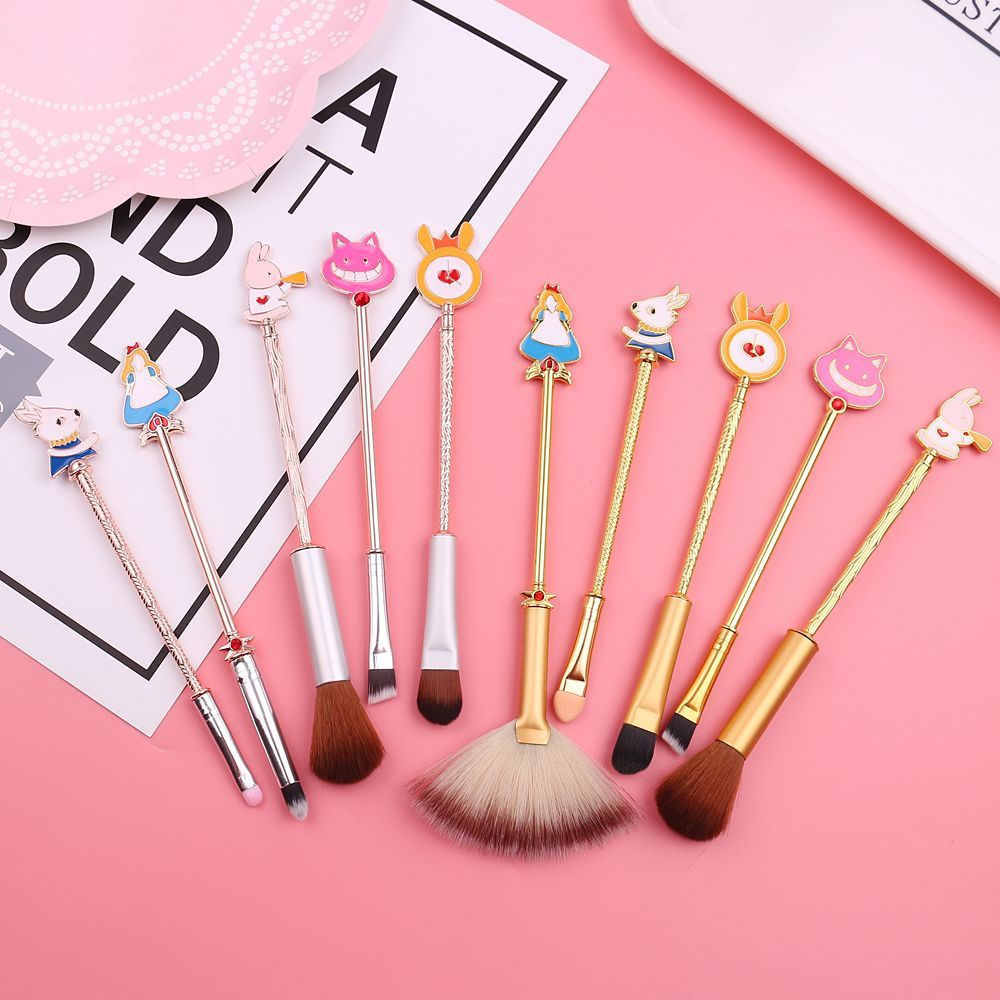 Gift makeup brushes, Alice pink brushes, cartoon anime makeup brushes, blush and eyeshadow brushes, 