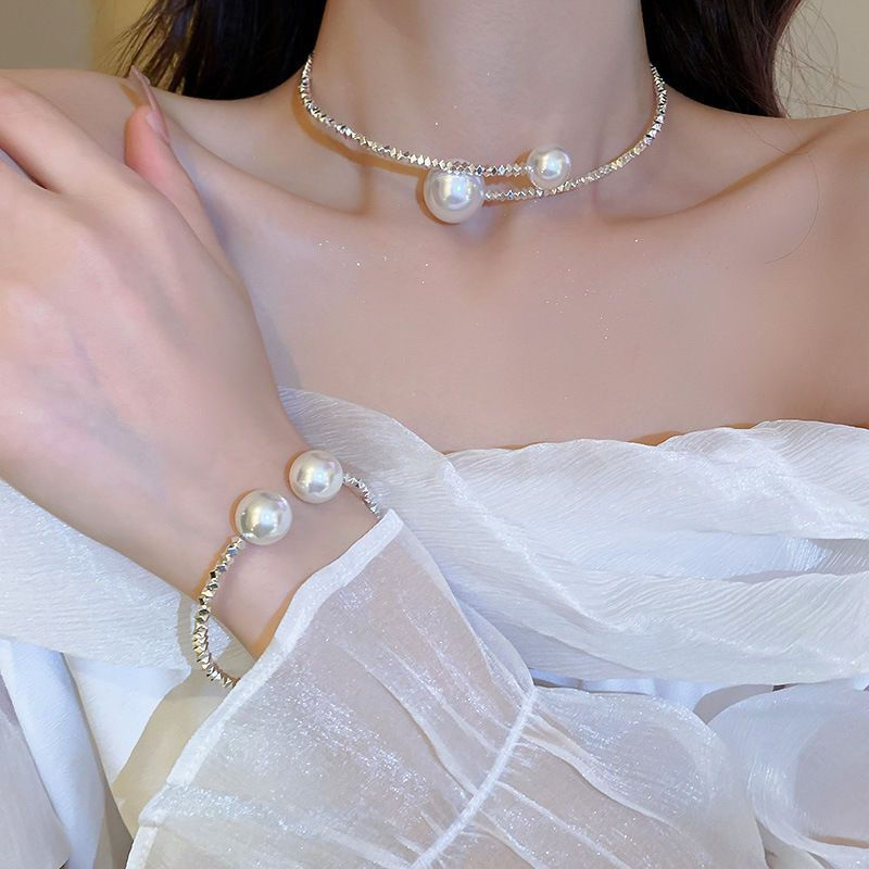 TQ~Silver and pearl open choker necklace, new trendy summer style with a unique design chocker Elega
