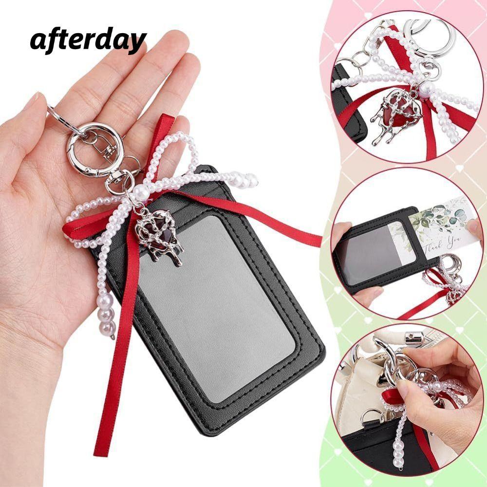 AFTERDAY568 Photocard Holder Móc chìa khóa, Giá đỡ huy hiệu phần cứng bằng da PU, Cửa sổ dễ thương D