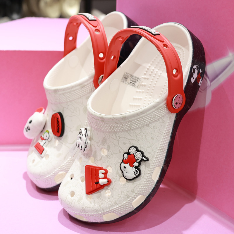 Dép đi biển chống trượt Crocs Unisex - Đậu phộng dễ thương & Thiết kế Snoopy #211124
