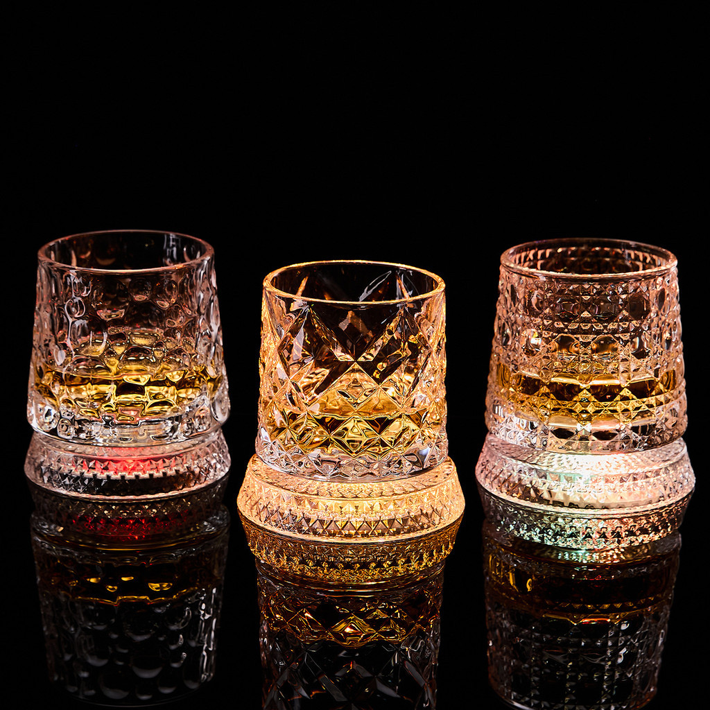 Whisky Glowing Spinning Top Tumbler Cocktail Glass