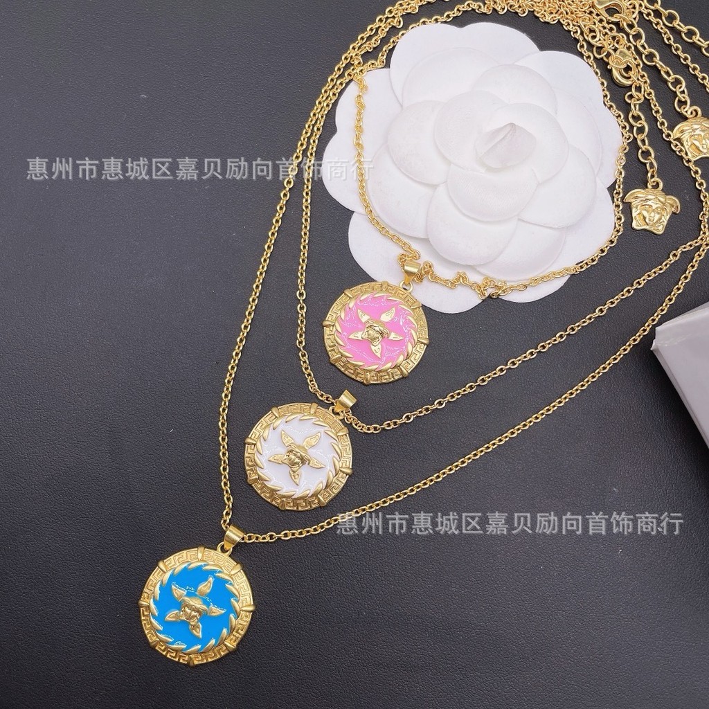 Medusa Starfish Pendant Necklace Fashionable Vintage Beauty Head Necklace