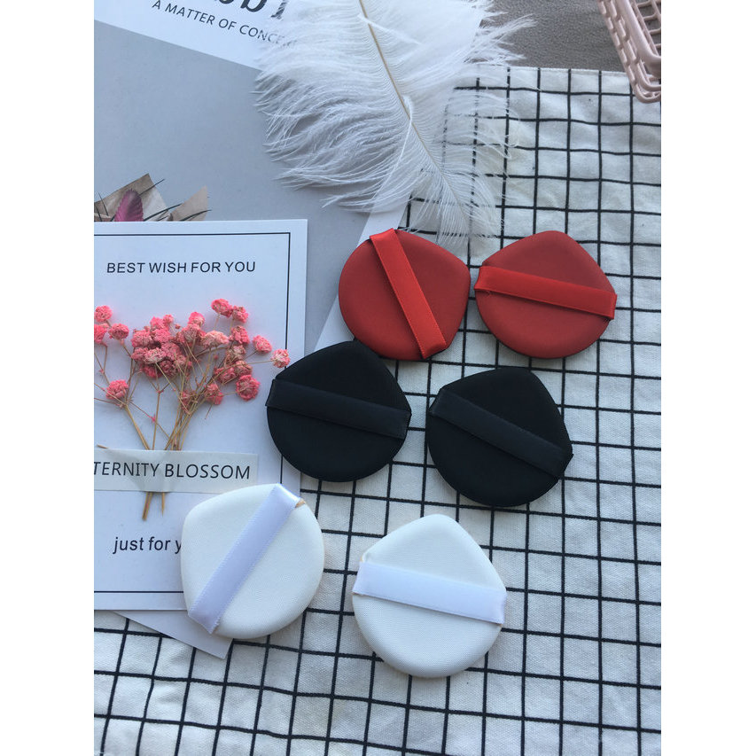 Niuniu 's No Dead Angle Pointed Water Drop Shape Ama Woolen Red Box BB Cream Liquid Foundation Cushi