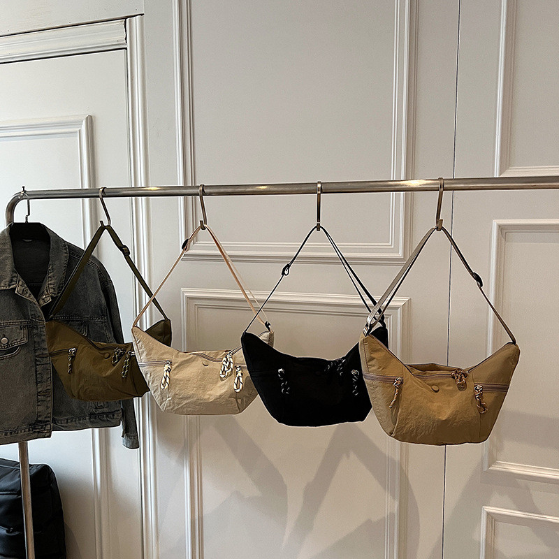 Túi đeo chéo nhỏ bằng Nylon thông thường Túi đeo chéo nữ