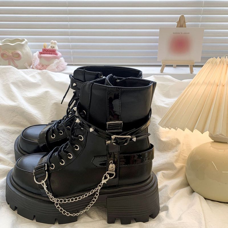 Niche Design jk Punk Boots 2024 Phong Cách Mới Châu Á Dây Xích Văn Hóa Đinh Tán Ngọt Mát ins Dark Ma