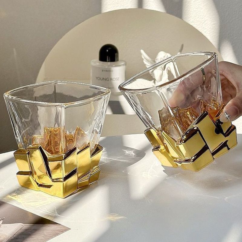 Niche design artistic frosted ice cube cup, limited edition light luxury wine glass, high-end whiske