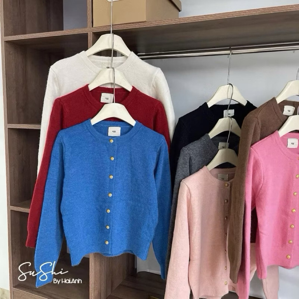 Áo cardigan len Egg cổ tròn cúc đồng dáng vừa QC Soonu