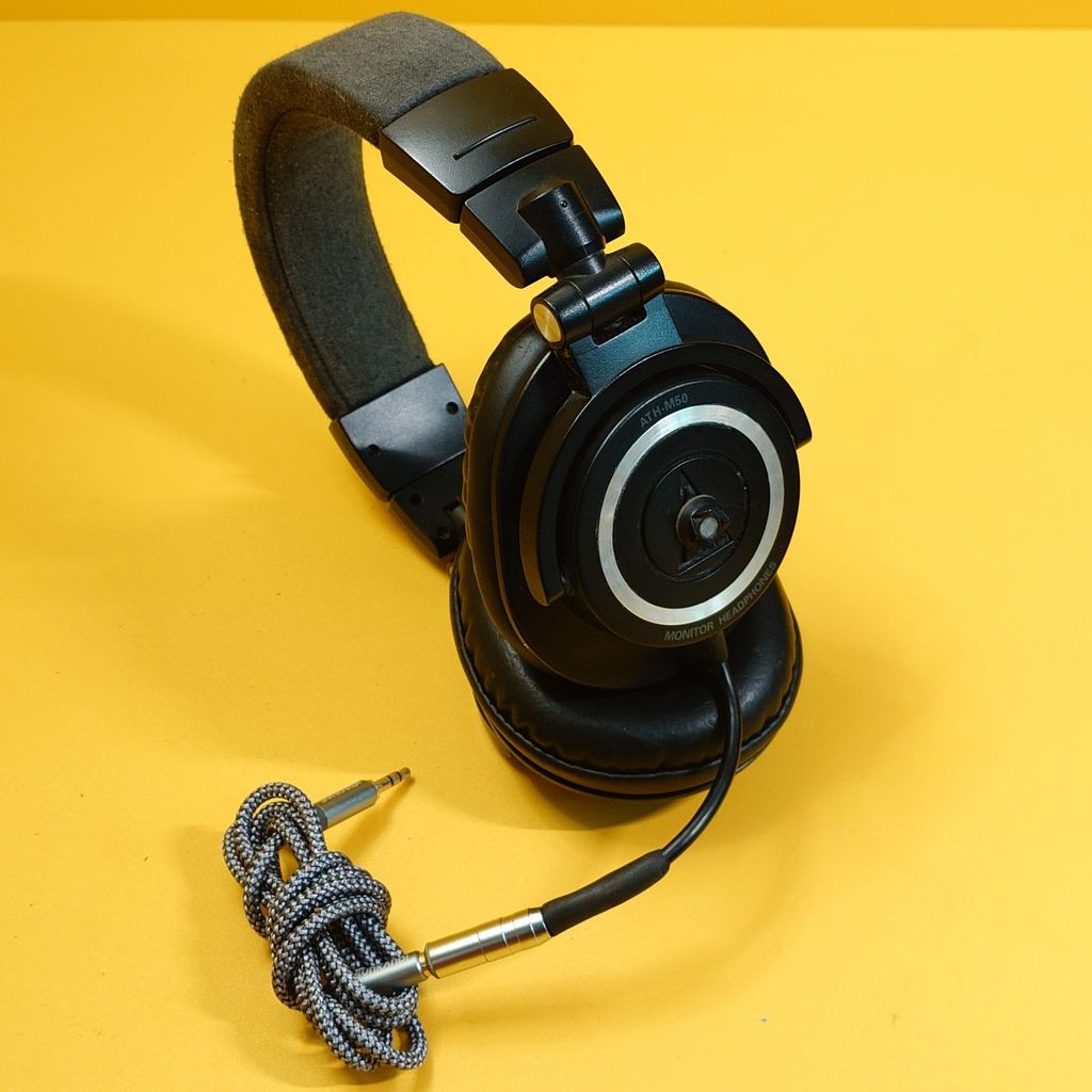 Tai nghe Audio-Technica ATH-M50 cũ tai trưng bày - dây rời,tróc headband âm thanh chi tiết cho studi