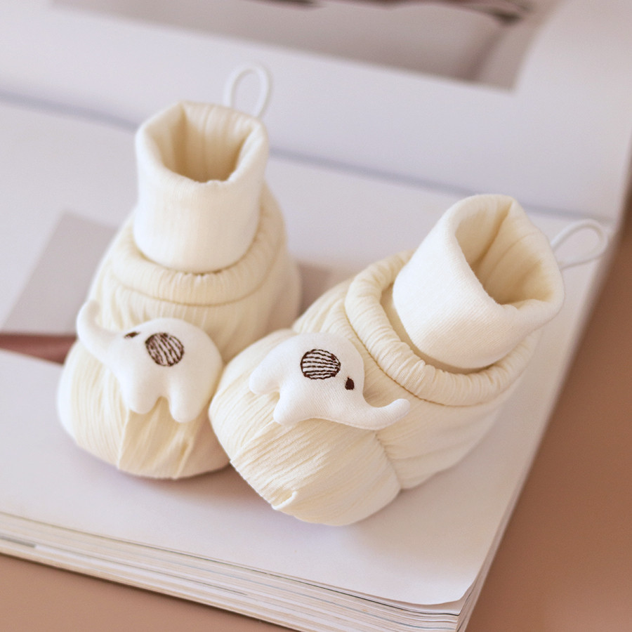 Mùa Xuân Thu Tất Cho Bé Giày Đế Mềm Trước 0-June Bé Sơ Sinh Giày Chống Rơi Sơ Sinh Tập Đi Tất 9 Nam