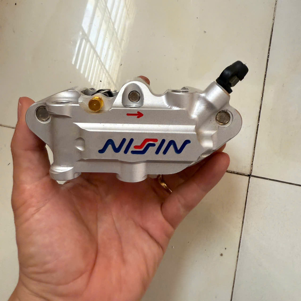 (Hàng cũ có trầy xước ) heo dầu Nissin trụ 6 và 8 như hình ARM Racing ( 0012131 HA)