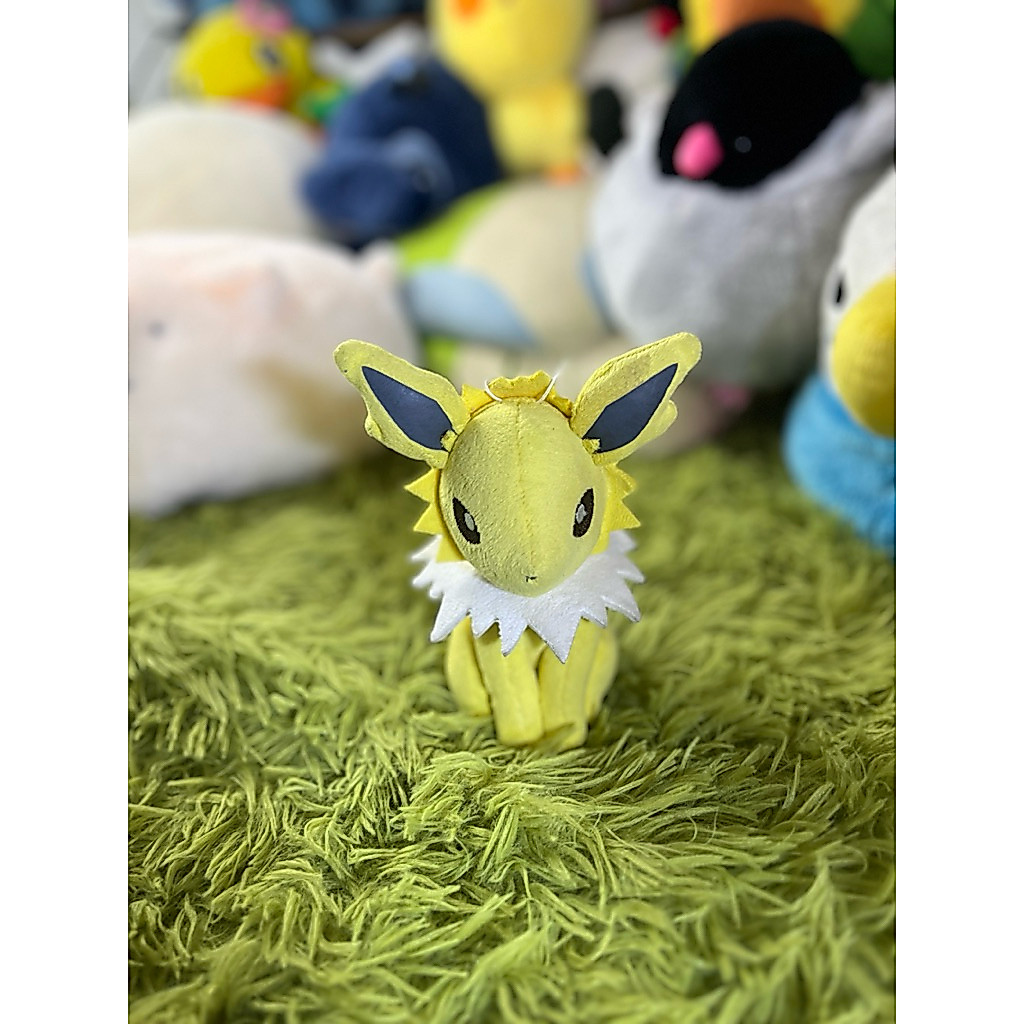 Gấu bông pokemon Evee hệ điện Jolteon
