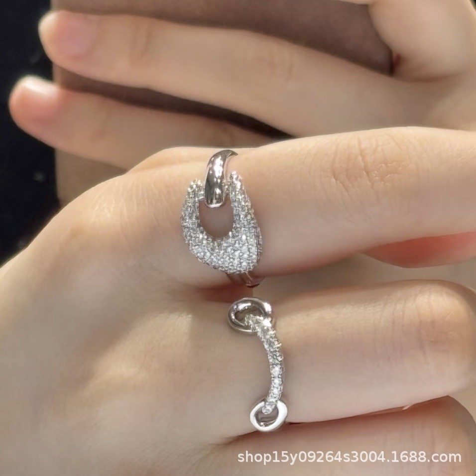 Jewelry Lucky Charm Ring Light luxury, fashionable, versatile, and stylish accessory ring