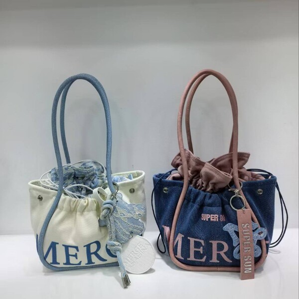 Túi Nữ 2025 Thái Lan MERGE Niche Design Túi Tote mini Thời Trang Túi Di Động