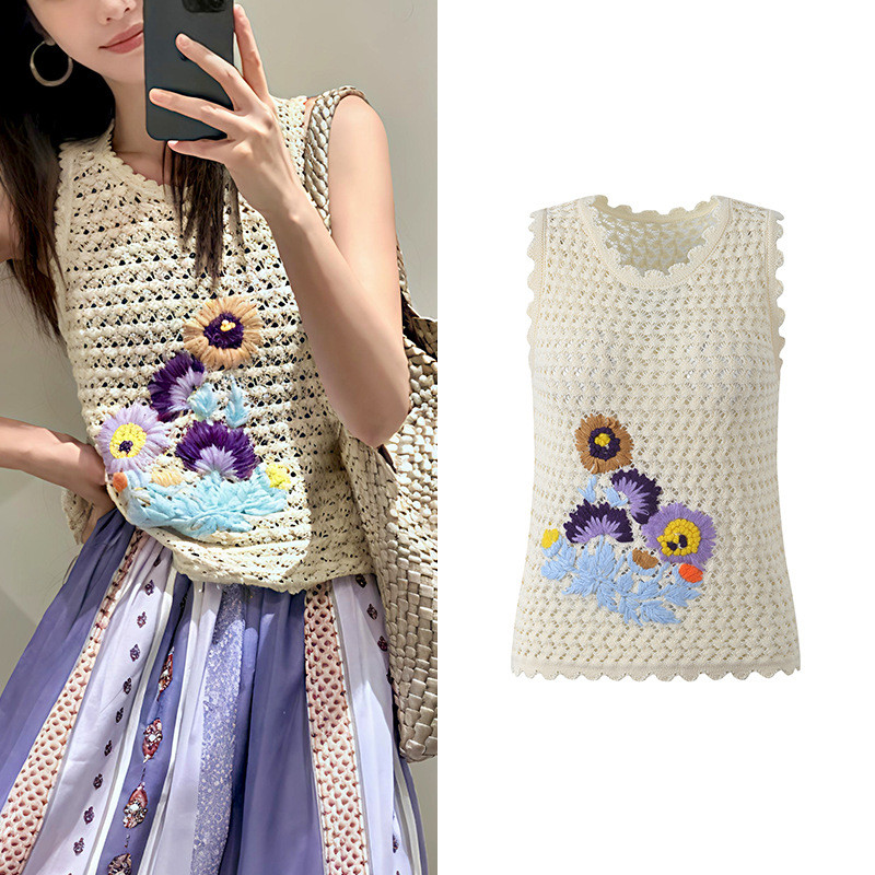 F4QP Self Port'''' 2025Summer new design, stylish and versatile floral hollow-out round-neck sleevel