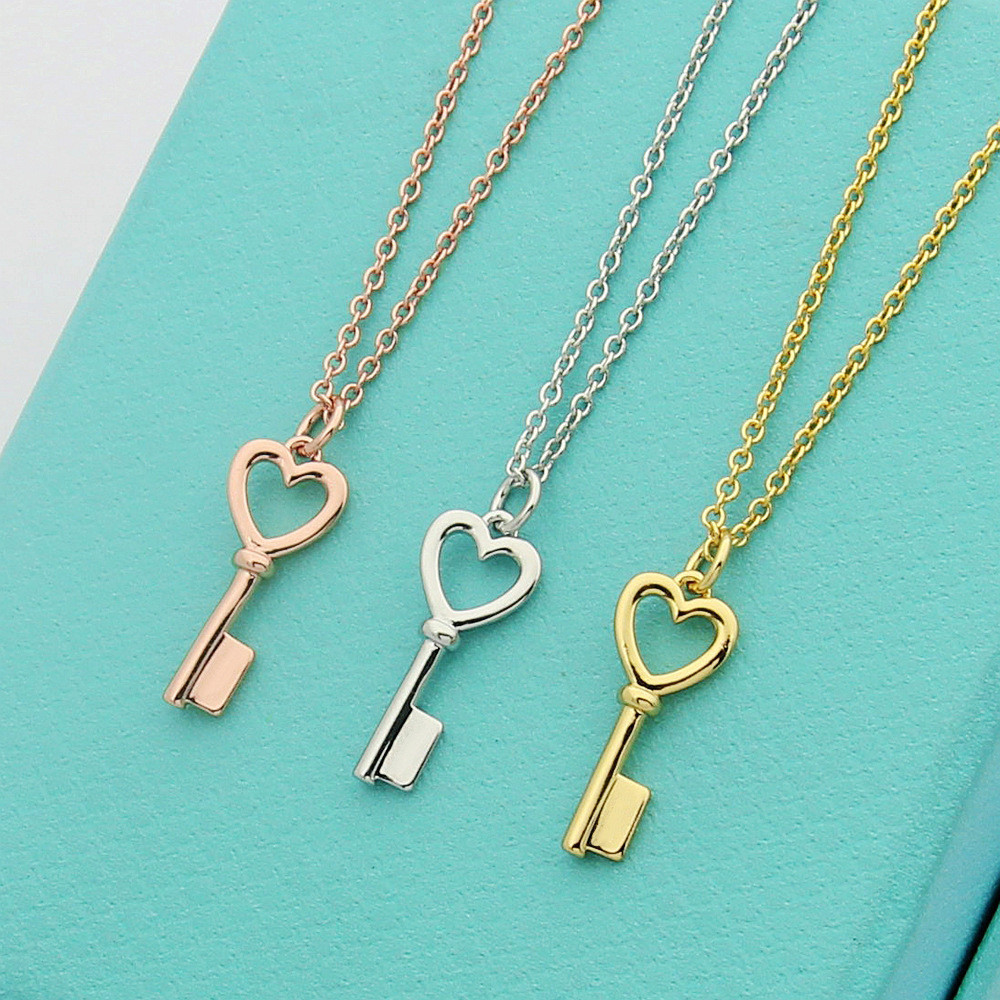 TVGG Letter-shaped hollow pendant necklace, key, heart, peach, women's heart key heart necklace t