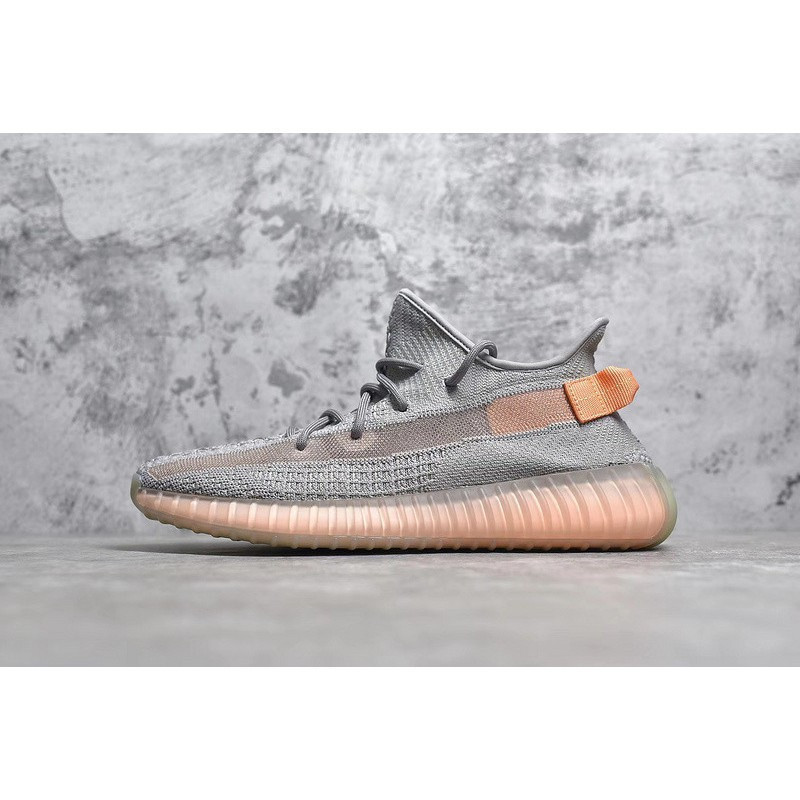 Yeezy 350 V2 Màu đen hình thật