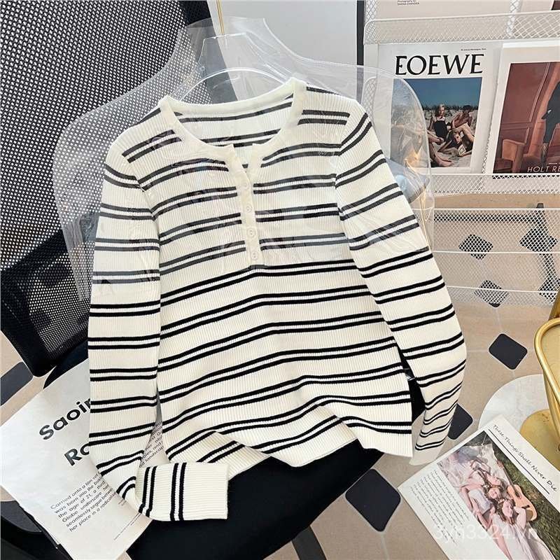 Sống Nhà Dahong Cùng Phong Cách Pháp Sọc Dệt Kim Đáy Áo Len Nữ Xuân Thu Phong Cách Mới Slim-fit Ôm Hơn Nhìn Nửa Mở