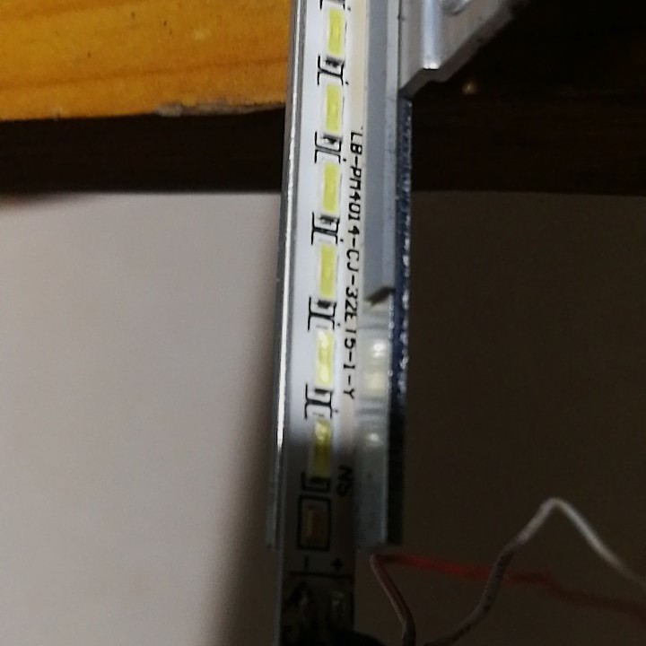 Chuangjia 32HZE9500 MG19 32HZE9500 MG18 Thanh đèn LB-PM4014-CJ-32ET5-1-Y