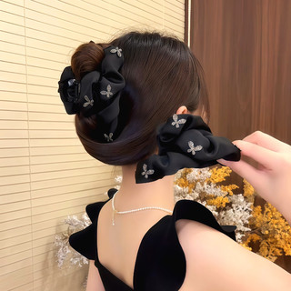  Kẹp tóc satin xếp ly màu đen có hình bướm cá mập thanh lịch 