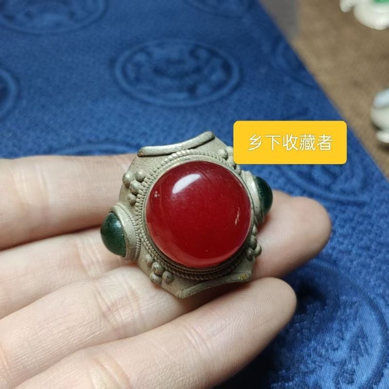 Bộ sưu tập bộ sưu tậpGà Máu Đỏ Đá Hạt Trứng Mặt Nhẫn Mặt Cũ Bạc Kẻ Sọc Mở Nhẫn Sterling Bạc Cờ Lê Nh