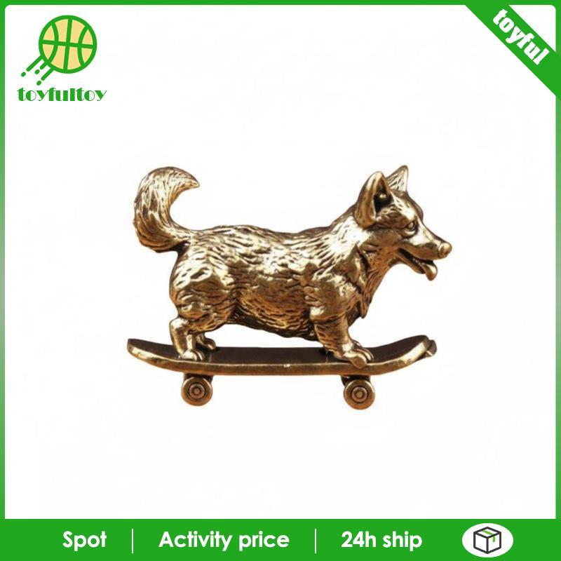 Corgi trên Ván Trượt Trang Trí Thủ Công Đồng Corgi Hình Tượng Phong Cách Cổ Điển Trượt Ván Chó Tượng
