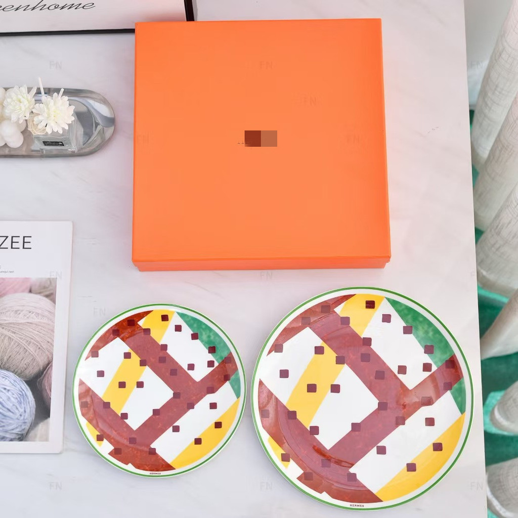 UGTG Fresh and stylish couple's ceramic Western-style dinner plates, bone china steak plates, tablew