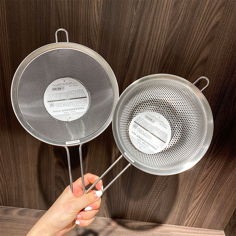 Nitori Nitori Bộ đếm có thể luộc Tay cầm đơn bằng thép không gỉ Giỏ đục lỗ dày đặc Lưới lọc lưu vực 