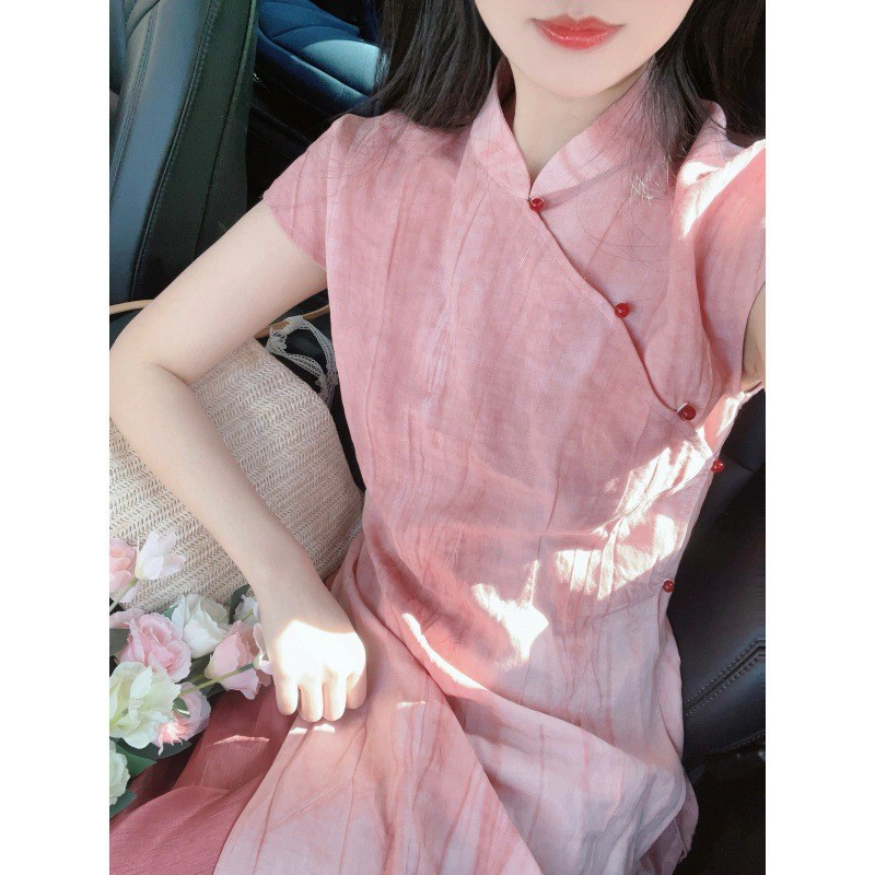 Chiếc váy sườn xám màu hồng thanh lịch cao cấp kiểu Trung Quốc mới của Shi Muxi dành sớm.