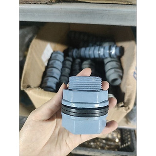 Ren téc nhựa lắp téc nước bồn nước
